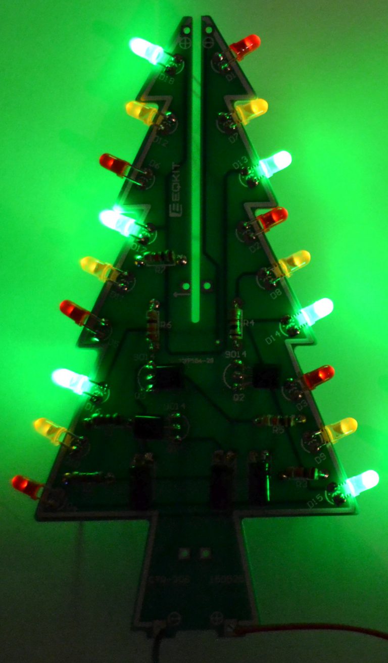 3D-LED Weihnachtsbaum – WAK-Lab